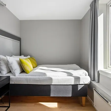 Numa Topp Aparthotel 4*