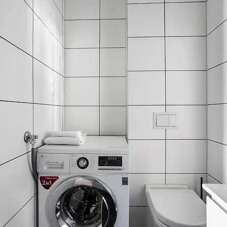 Numa Topp Aparthotel 4*