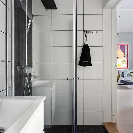Numa Topp Aparthotel 4*
