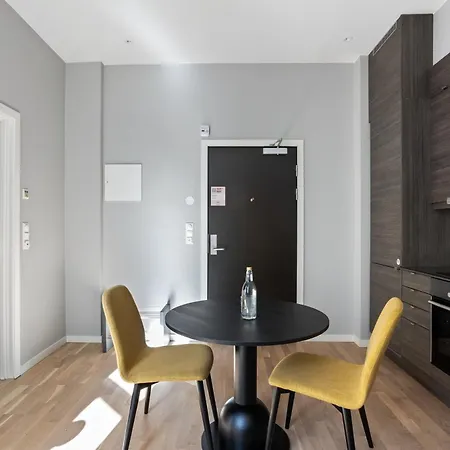 Numa Topp Aparthotel 4*